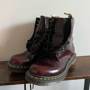 Size 6, Dr Martens, Womens. Never worn out of the house.